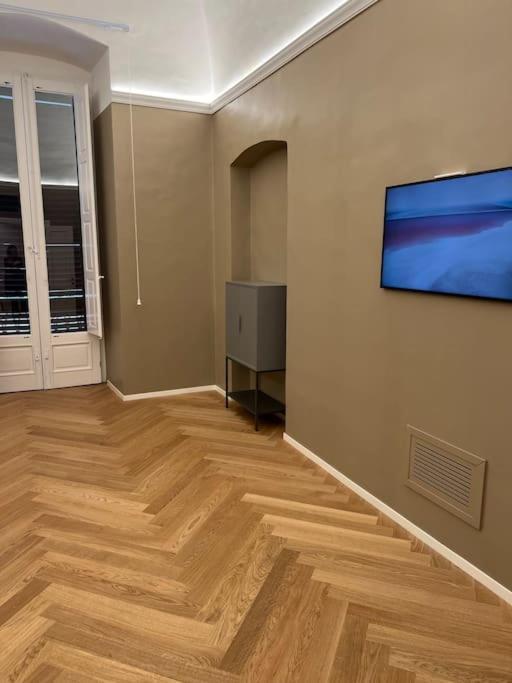 Meh Luxury Apartment City Centre Bari Kültér fotó